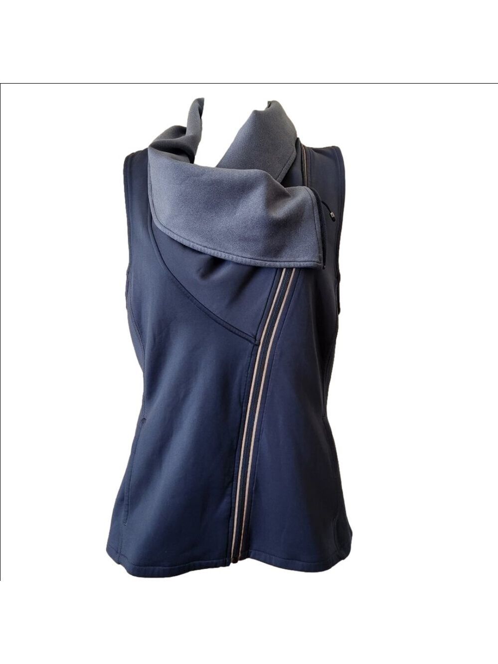 CALIA BY CARRIE UNDERWOOD LUMINA LIMITED EDITION ATHLEISURE VEST - EUC